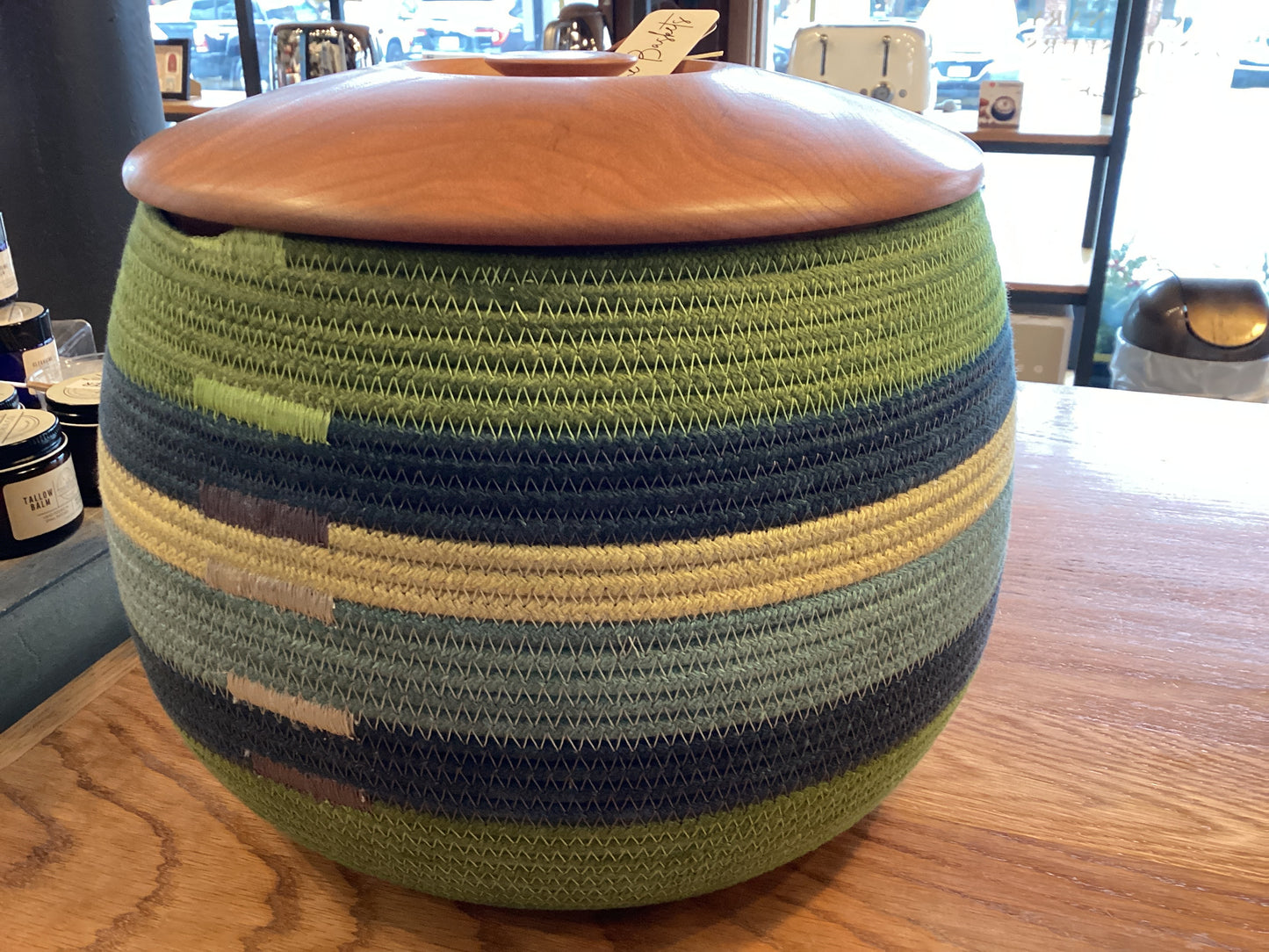 Rondo Rope Basket w/ Wooden Lid