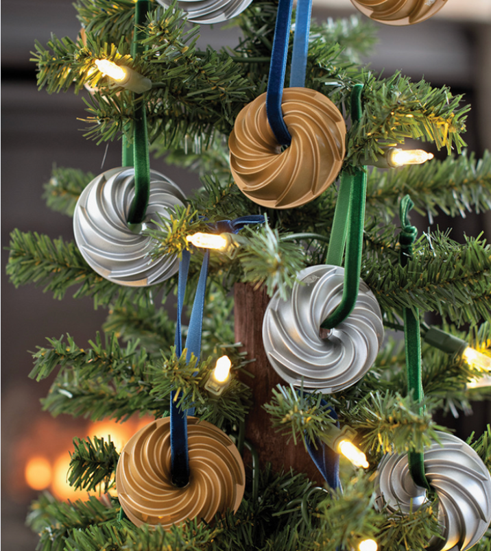 Bundt Heritage Ornament